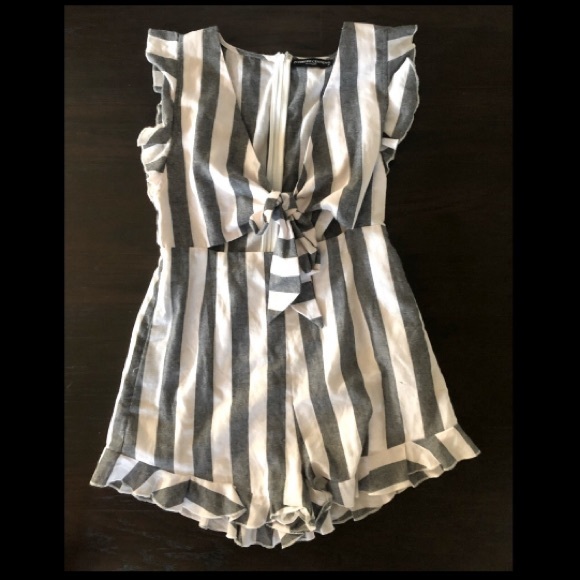 Grey and white Stripe Romper - Picture 3 of 3